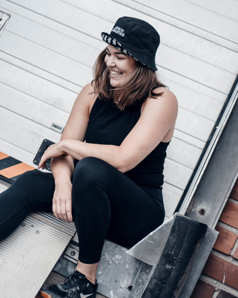 OPEN YY☆TWO-SIDED LOGO BUCKET HAT TWO-SIDED LOGO BUCKET HAT, BLACK